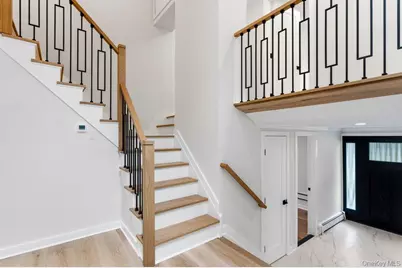 12 E Park Drive, Old Bethpage, NY 11804 - Photo 13