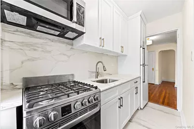 35-35 75th Street #625, Jackson Heights, NY 11372 - Photo 9