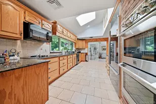 15 Tappentown Ln, Brookville, NY 11545 - Photo 33