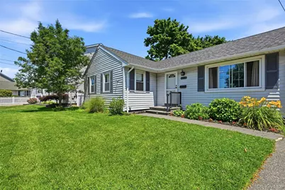 49 Bacon Lane, Babylon, NY 11702 - Photo 3