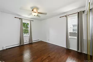 49 Bacon Ln, Babylon, NY 11702 - Photo 15