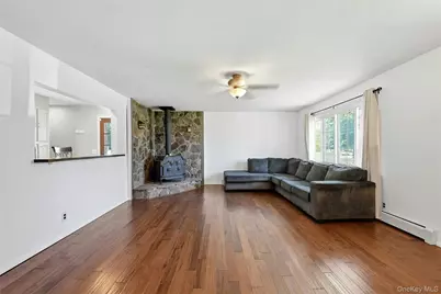 49 Bacon Lane, Babylon, NY 11702 - Photo 5