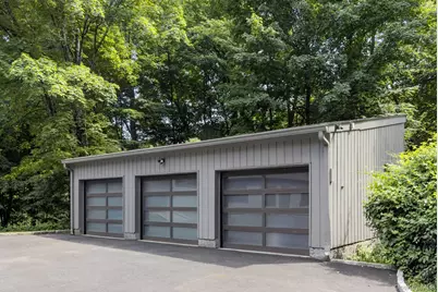 230 E Middle Patent Road, Bedford, NY 10506 - Photo 3