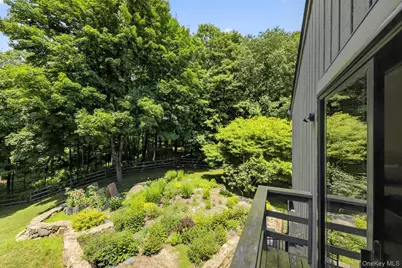 230 E Middle Patent Road, Bedford, NY 10506 - Photo 39