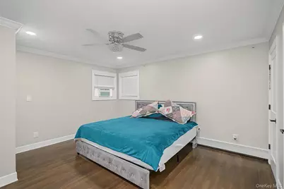 46 Oakland Avenue, Central Islip, NY 11722 - Photo 19