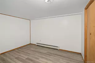 46 Oakland Ave, Central Islip, NY 11722 - Photo 25