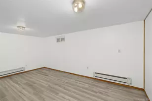46 Oakland Ave, Central Islip, NY 11722 - Photo 27