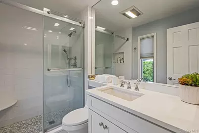 19 Evon Drive, Syosset, NY 11791 - Photo 25