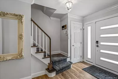 19 Evon Drive, Syosset, NY 11791 - Photo 5