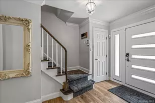 19 Evon Dr, Syosset, NY 11791 - Photo 5