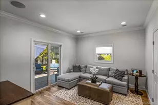 19 Evon Dr, Syosset, NY 11791 - Photo 17