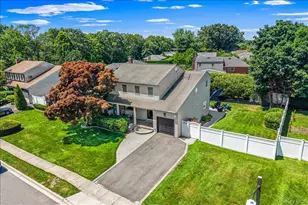 19 Evon Dr, Syosset, NY 11791 - Photo 33