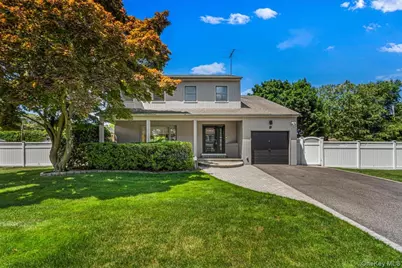 19 Evon Drive, Syosset, NY 11791 - Photo 1