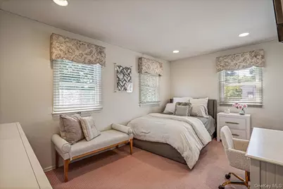 19 Evon Drive, Syosset, NY 11791 - Photo 21