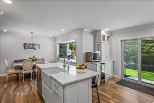 19 Evon Dr, Syosset, NY 11791 - Photo 15