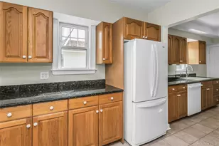 43 Elm St, Lynbrook, NY 11563 - Photo 15