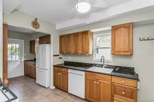 43 Elm St, Lynbrook, NY 11563 - Photo 17