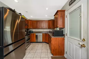338 Southside Ave, Freeport, NY 11520 - Photo 9