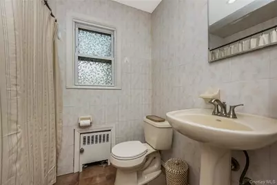 338 Southside Avenue, Freeport, NY 11520 - Photo 11