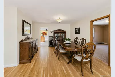 15 Seabrook Lane, Stony Brook, NY 11790 - Photo 5