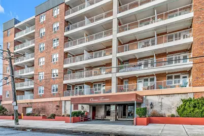 55 Monroe Boulevard #4E, Long Beach, NY 11561 - Photo 1