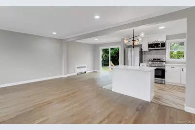 792 Highview Avenue, Westbury, NY 11590 - Photo 3