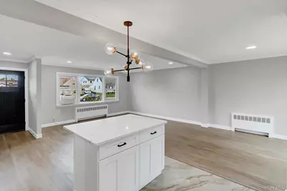 792 Highview Avenue, Westbury, NY 11590 - Photo 9