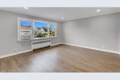 792 Highview Avenue, Westbury, NY 11590 - Photo 11