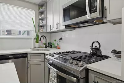 2511 44th Street, Astoria, NY 11103 - Photo 5