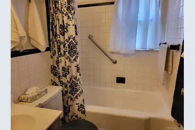84-18 Commonwealth Boulevard, Bellerose, NY 11426 - Photo 5