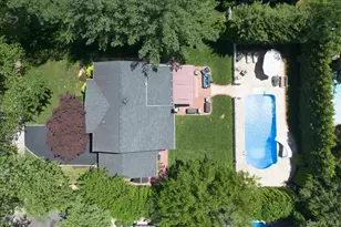 98 Florida Ave, Commack, NY 11725 - Photo 35