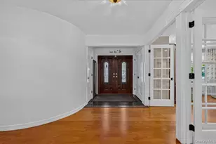 98 Florida Ave, Commack, NY 11725 - Photo 11