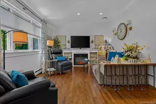 98 Florida Ave, Commack, NY 11725 - Photo 17