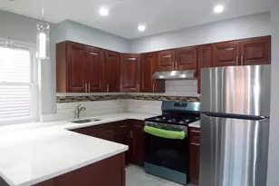 1008 E 228th St, Bronx, NY 10466 - Photo 3