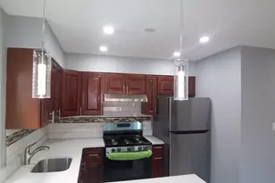 1008 E 228th St, Bronx, NY 10466 - Photo 5
