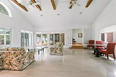 120 Cedar Drive E, Briarcliff Manor, NY 10510 - Photo 7
