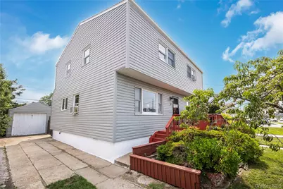57 Overton Street, Freeport, NY 11520 - Photo 3