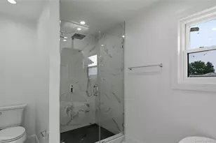 1104 Washington Ave, Westbury, NY 11590 - Photo 19