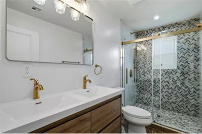 1104 Washington Avenue, Westbury, NY 11590 - Photo 23