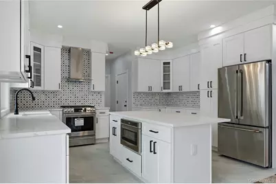 1104 Washington Avenue, Westbury, NY 11590 - Photo 11
