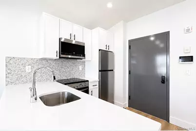 9 Lagrange Avenue #APT 3, Poughkeepsie, NY 12603 - Photo 3