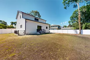 39 Surrey Dr, Center Moriches, NY 11934 - Photo 25
