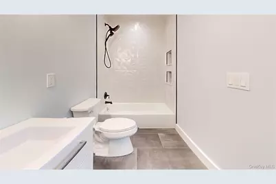 39 Surrey Drive, Center Moriches, NY 11934 - Photo 13