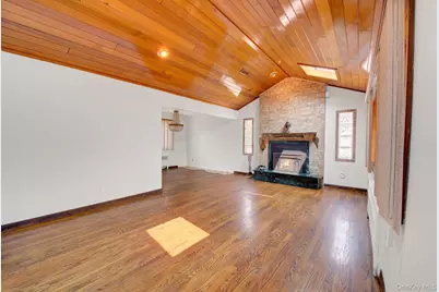 24 Pinehurst Street, Long Beach, NY 11561 - Photo 5