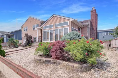 24 Pinehurst Street, Long Beach, NY 11561 - Photo 3