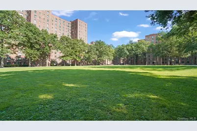 1700 Metropolitan Avenue #4F, Bronx, NY 10462 - Photo 13