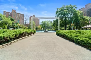 1700 Metropolitan Ave, Bronx, NY 10462 - Photo 15