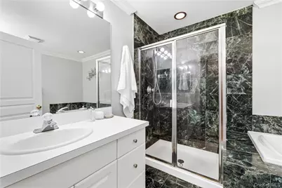 29 Winterberry Lane, Briarcliff Manor, NY 10510 - Photo 17