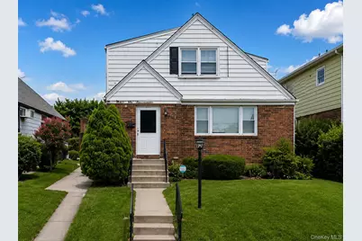 136-17 62nd Avenue #1, Kew Gardens, NY 11367 - Photo 1