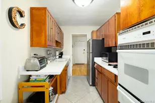 18-70 211th St, Bayside, NY 11360 - Photo 9